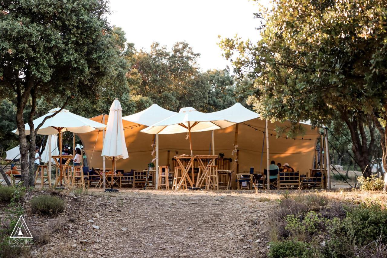 Lodg'Ing Nature Camp Luberon Saint-Michel-lʼObservatoire Exterior foto